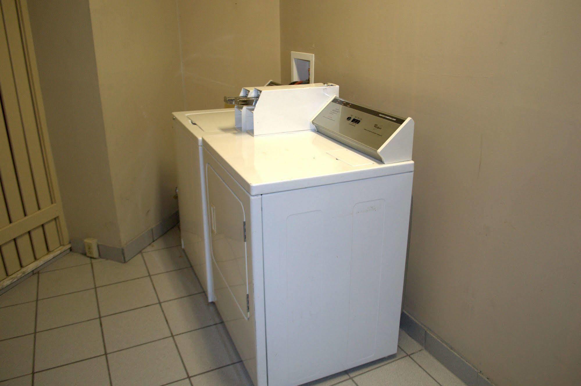 Budget Host Inn Sandusky Esterno foto