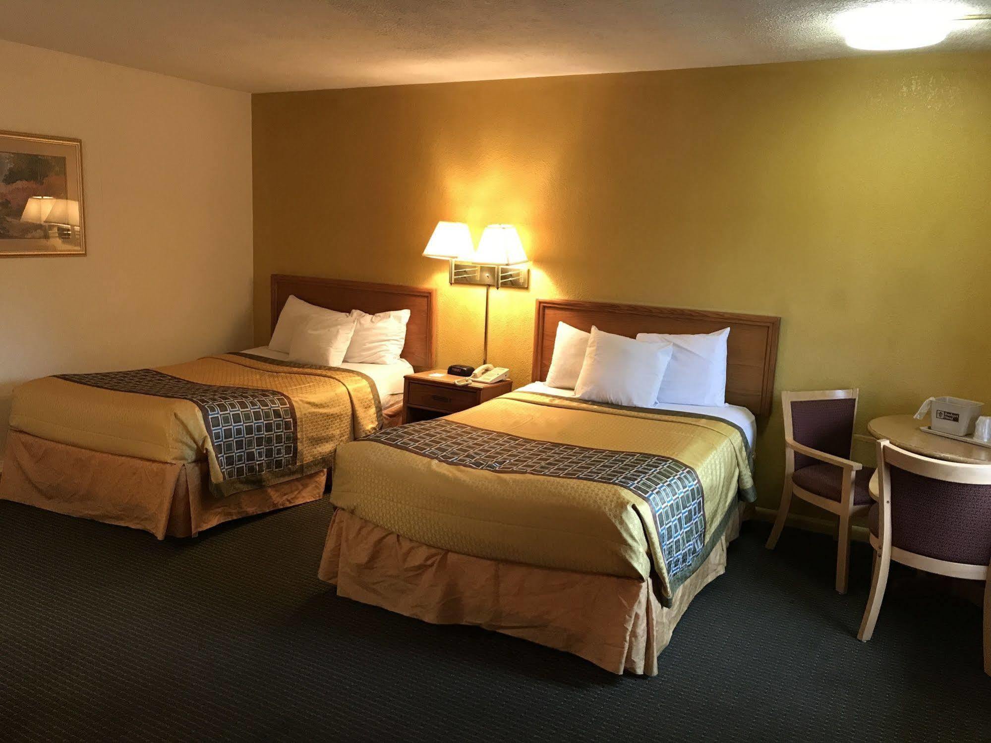 Budget Host Inn Sandusky Esterno foto