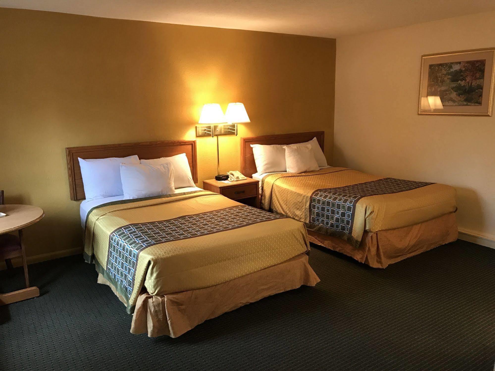 Budget Host Inn Sandusky Esterno foto