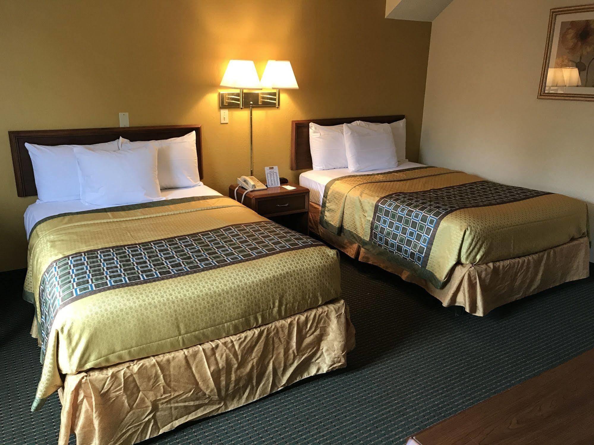 Budget Host Inn Sandusky Esterno foto