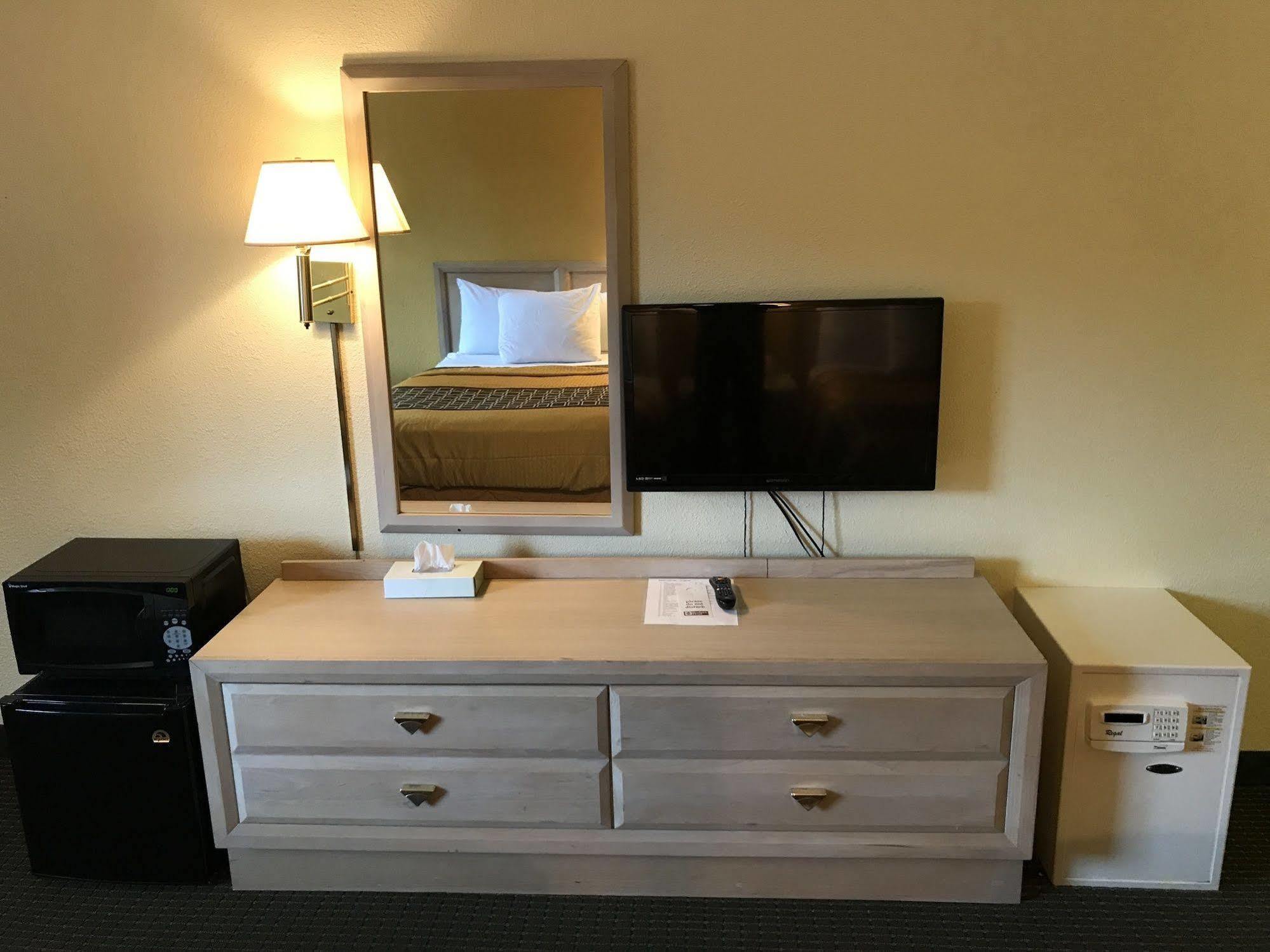 Budget Host Inn Sandusky Esterno foto