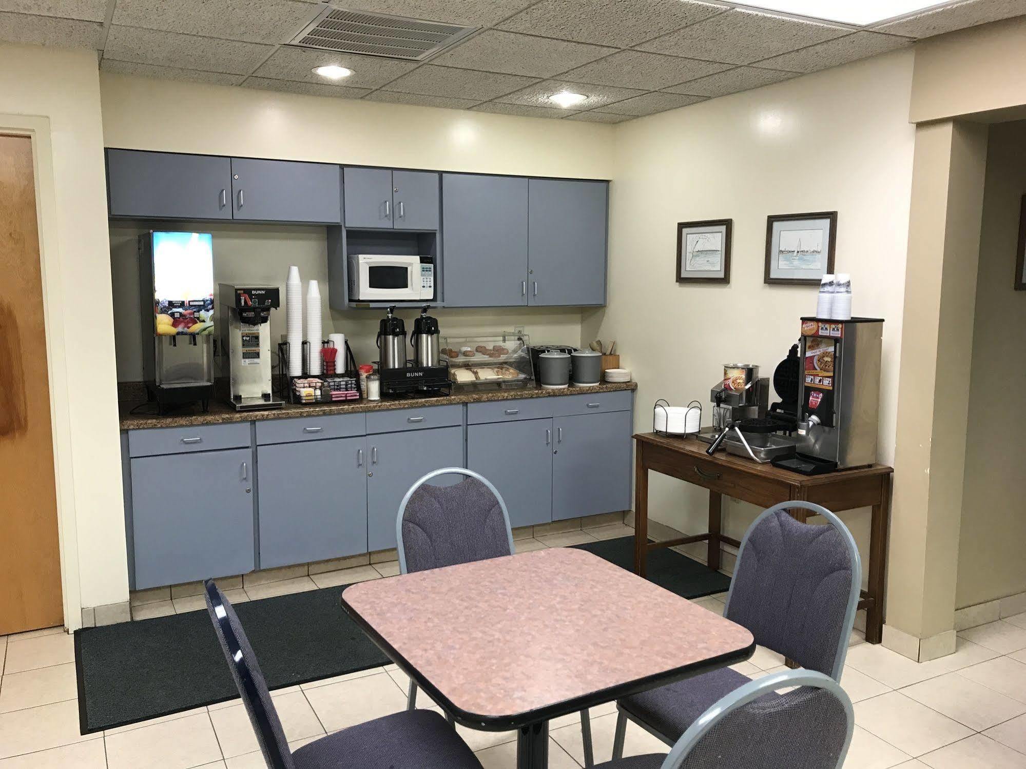 Budget Host Inn Sandusky Esterno foto
