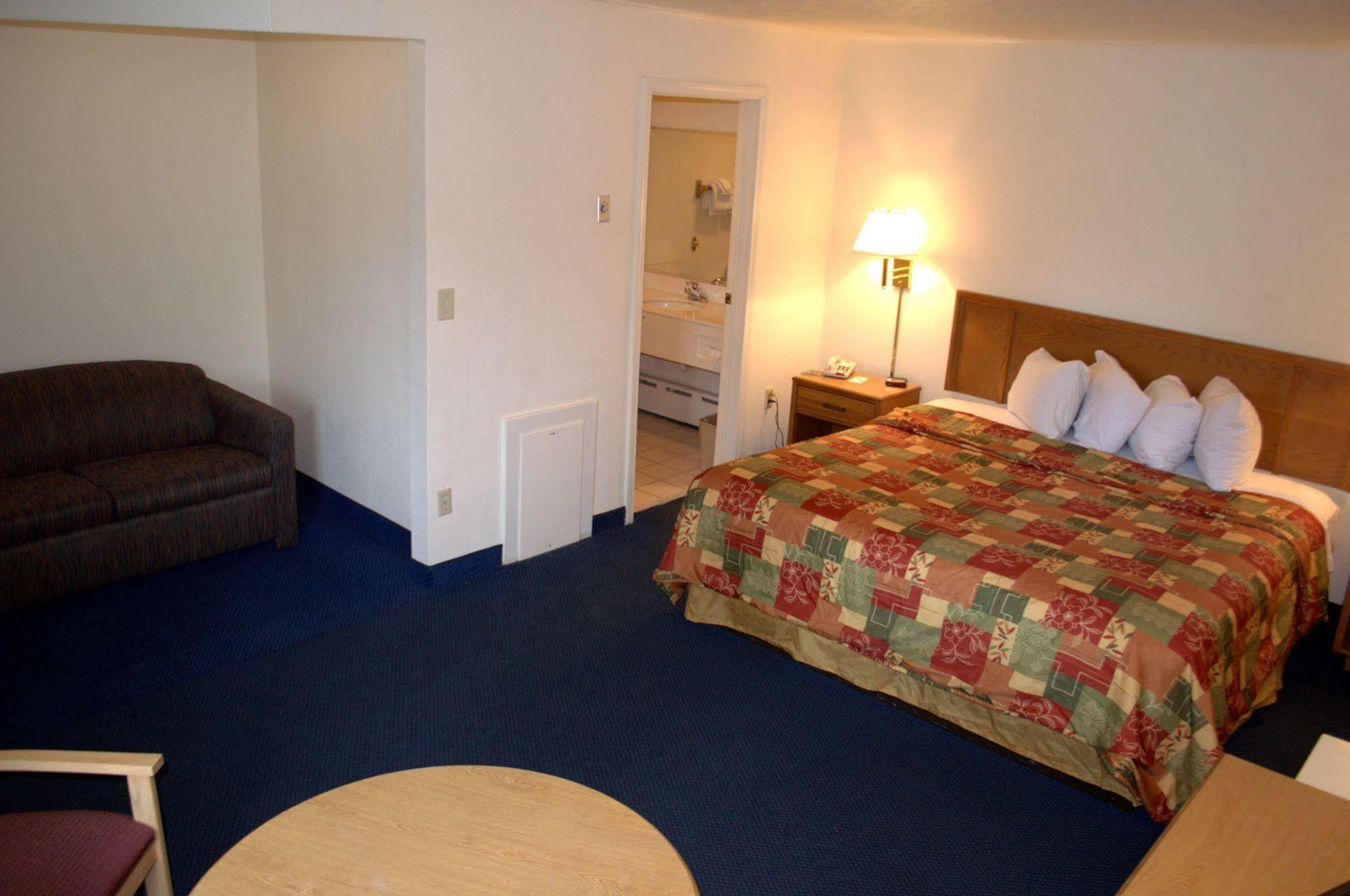 Budget Host Inn Sandusky Esterno foto
