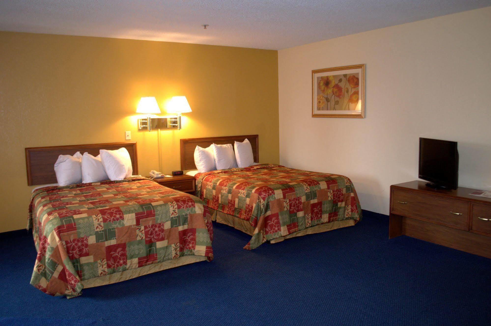 Budget Host Inn Sandusky Esterno foto