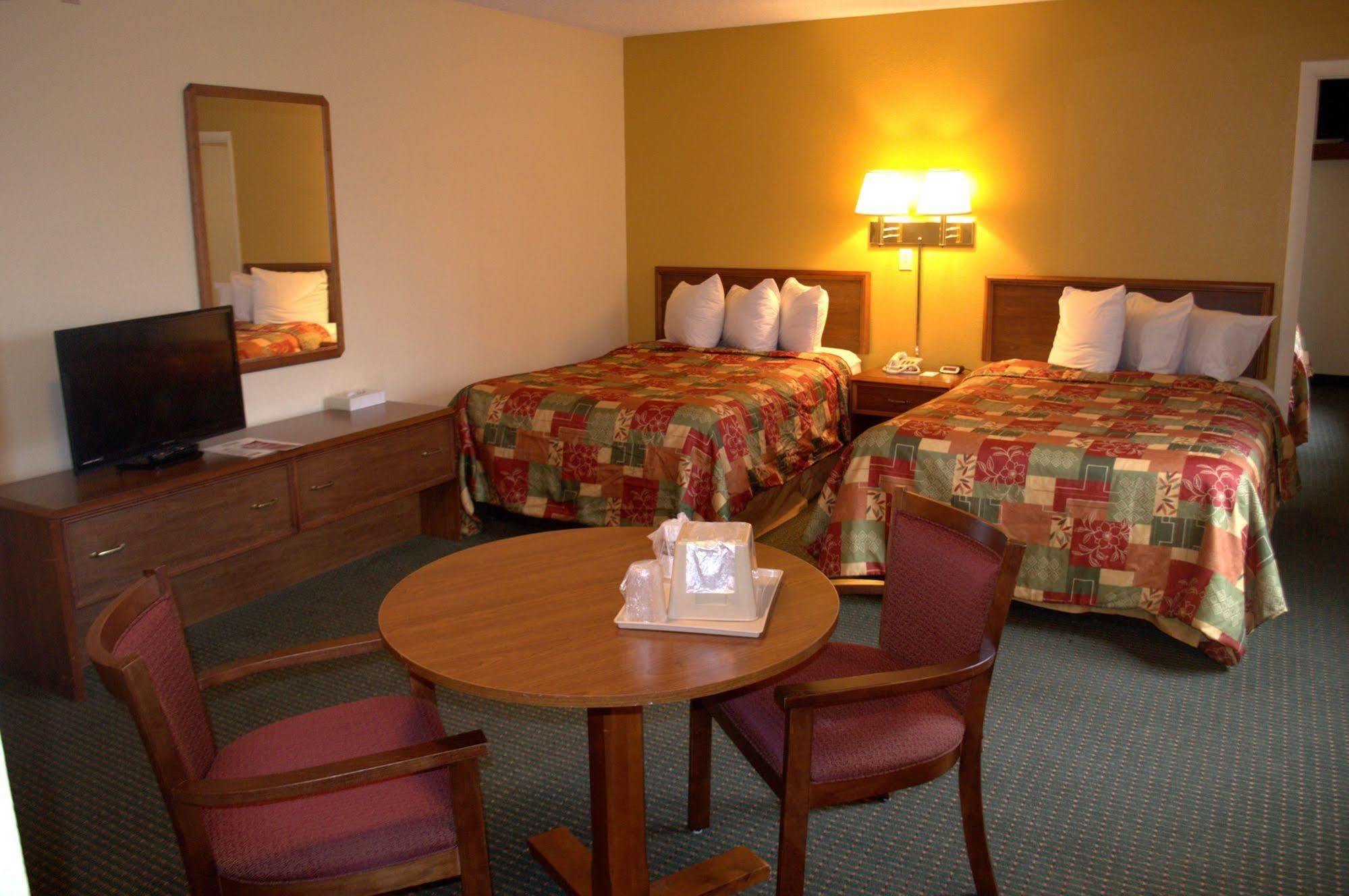 Budget Host Inn Sandusky Esterno foto